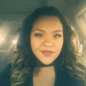 Meet your Posher, Lesslie